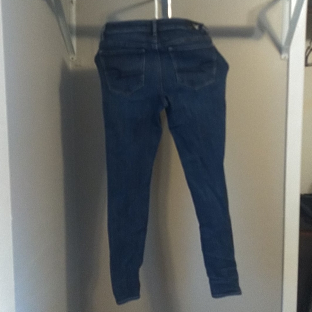 ⭐American eagle skinny jeans size 2